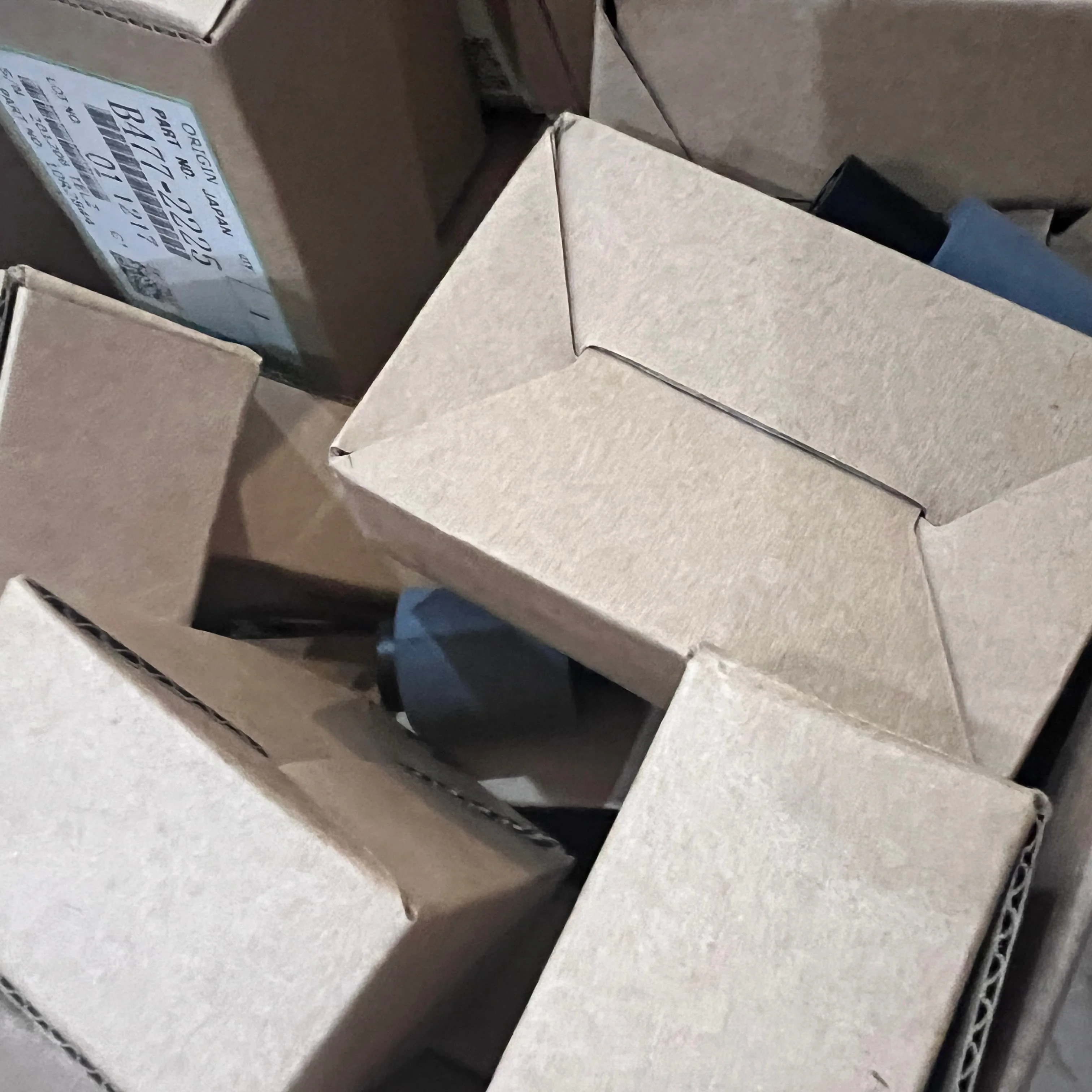 

10 шт. A806-1321 B477-2226 B477-2225 Ролик захвата ADF для Ricoh Aficio 1055 1060 1075 1085 2051 2060 2075 2090 2105 3260C 550 650