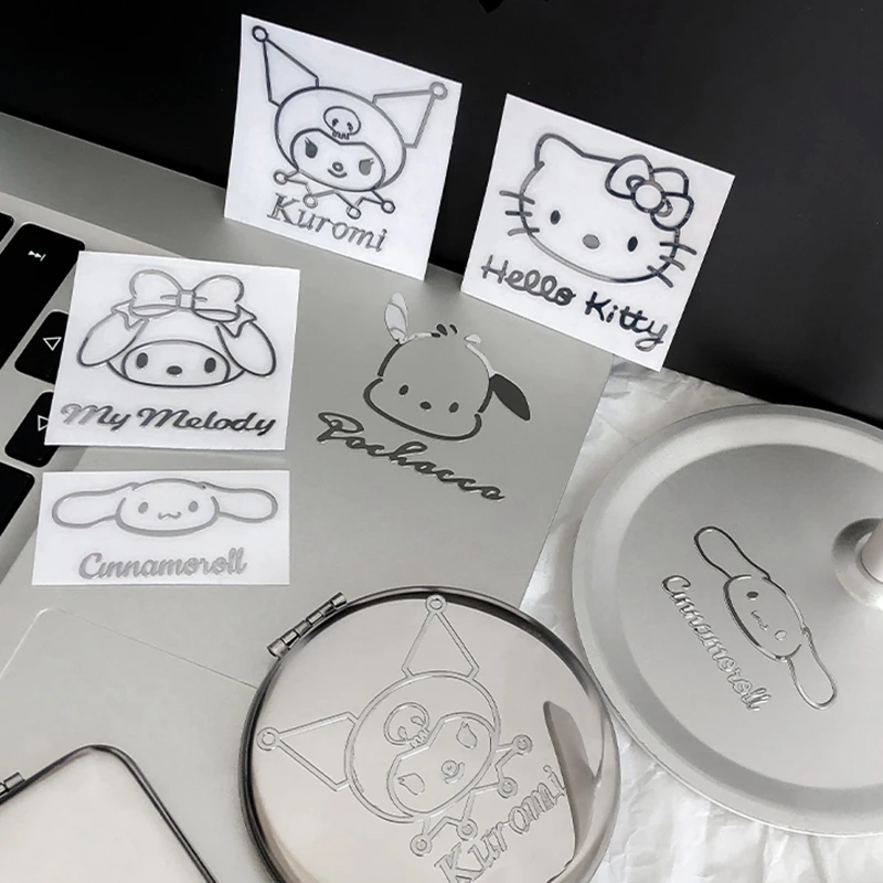 ملصقات معدنية كرتونية مطلية بالكهرباء Sanrio Hellokitty Diy ملصقات جراب هاتف مقاومة للماء مطلية بالكهرباء هدايا عيد الميلاد