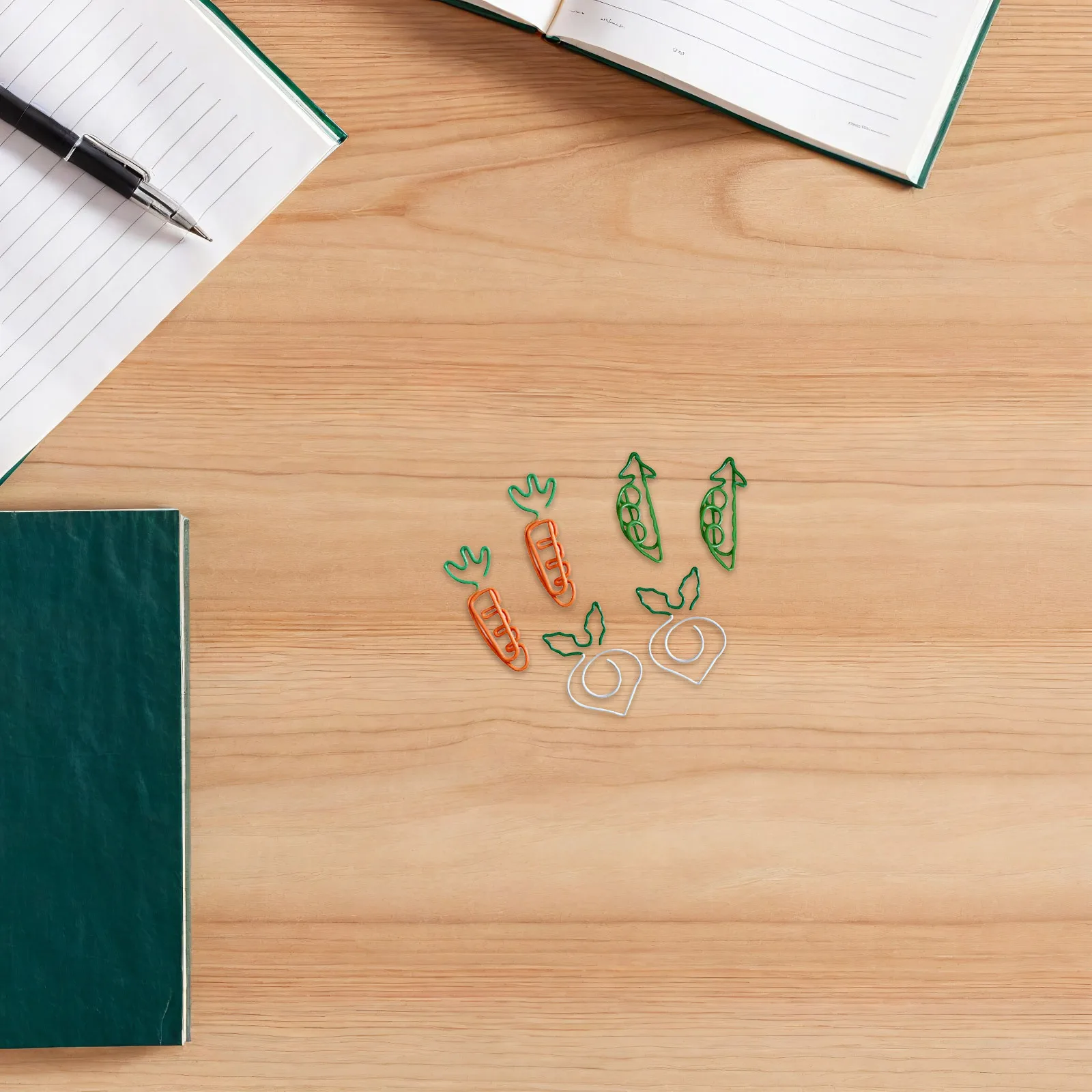 

9pcs Cartoon Paper Clips Small Metal Document Clips Reusable Bookmark For Office School Supplies Carrot Shaped Paperclips File