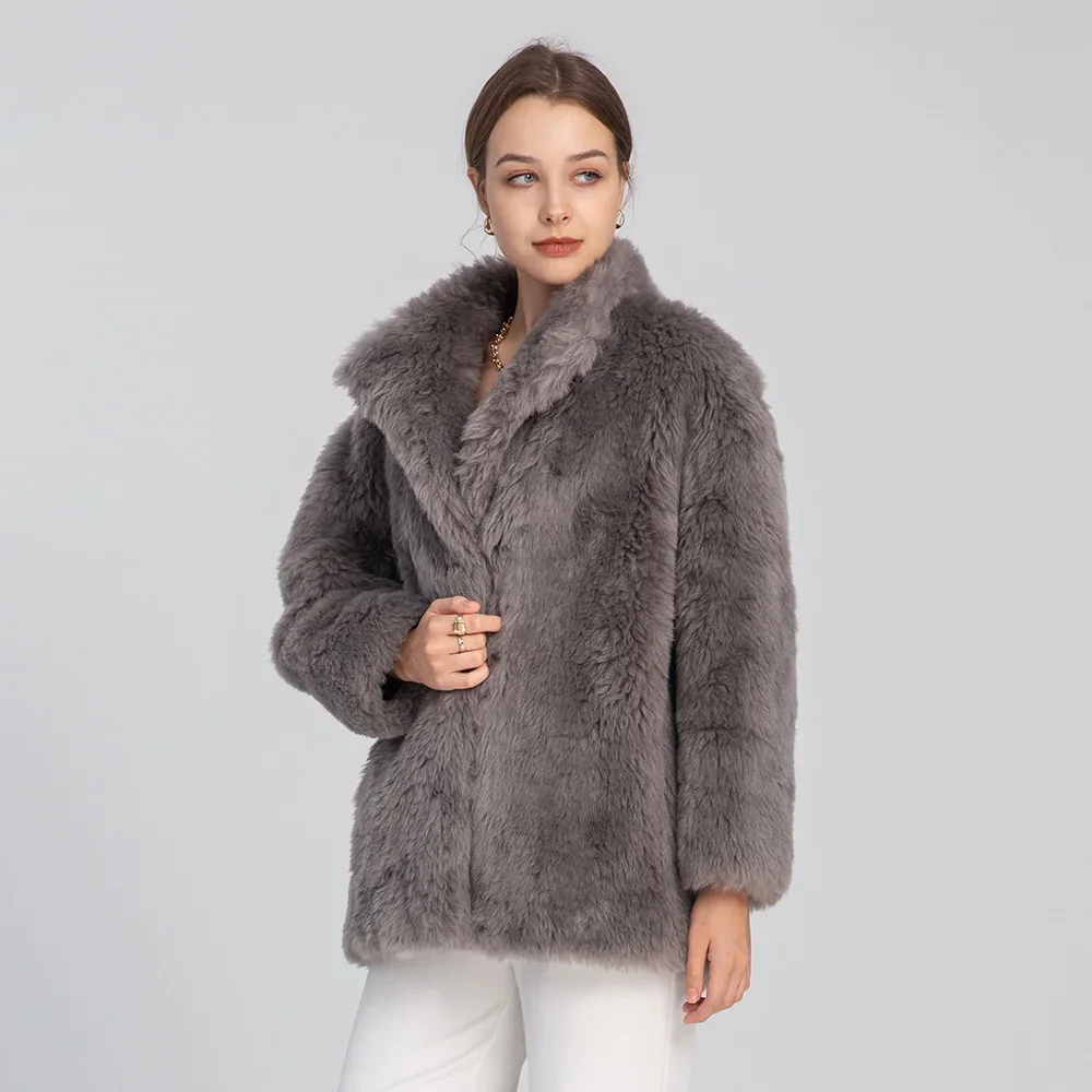 2023 New Women Real Wool Coats Winter Fashion Shearling Jackets Lady Lamb Fur Clothes Top Quality 100% wool