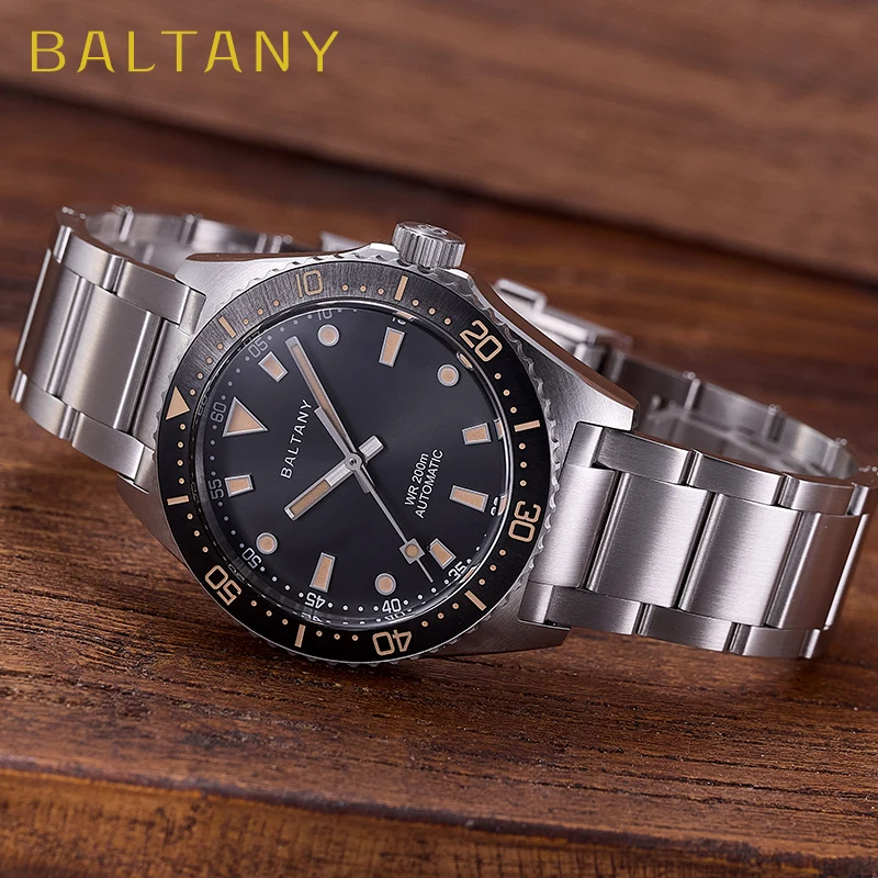 Baltany 39MM Retro Diver Watch Man S3080 Stainless Steel Bracelect NH38 Automatic Watches 200MWaterproof  Classic Sports Watches