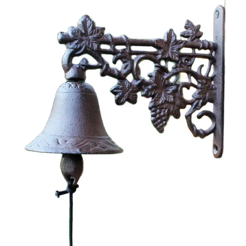 Cast Iron Wall Mounted Hand Cranking Bell Europeam Vintage Handmade Garden Decor Rustic Iron Welcome Door Bell room decoration