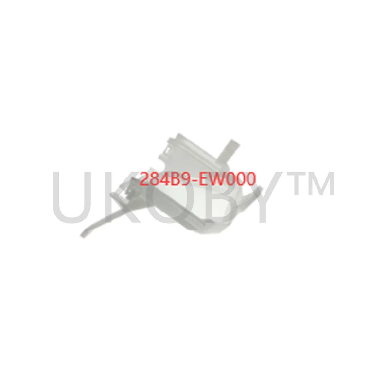 284B9-EW000 284B8-AX000 Suitable for Ni ss an Yi da Qi da Li we i Ju ny i Cl as si c Xu an Yi Upper and lower covers of fuse box