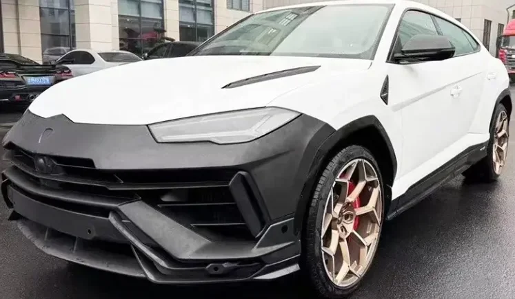 طقم هيكل أوروس من ألياف الكربون لامبورغيني أوروس لأجزاء لامبورغيني أوروس