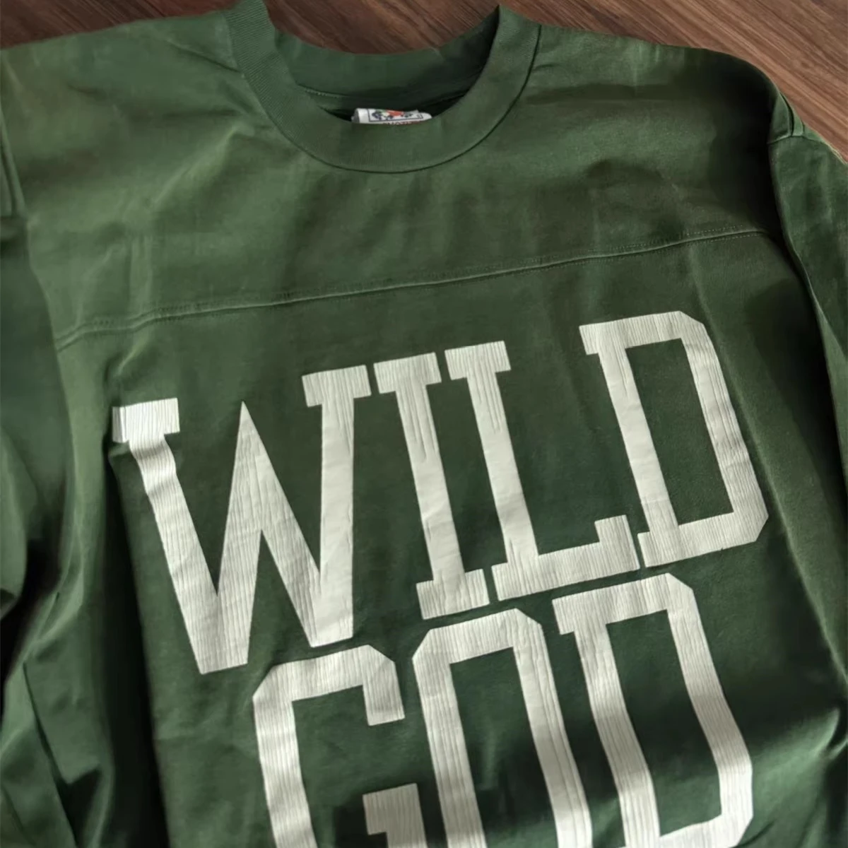 26ss Saint Green FOOTBALL SWEAT WILD GOD Long Sleeved T-Shirt Men Women High Quality T Shirt Top Tee