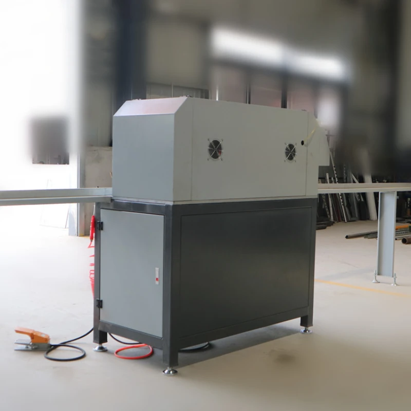 Ceiling honeycomb board double head saw 45 degree angle  door and window aluminum profile  picture frame cutting machine