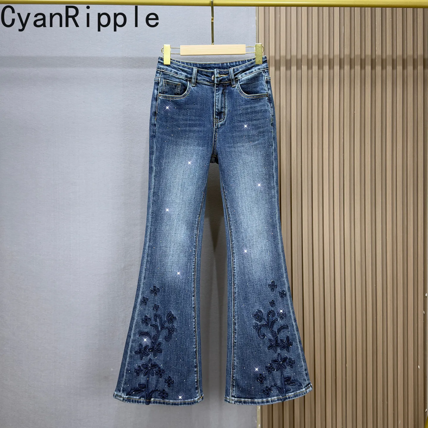 Vintage Female Denim Trousers 2026 New Autumn All-match High Waist Hot Diamonds Embroidery Flowers Floor-length Flare Jeans