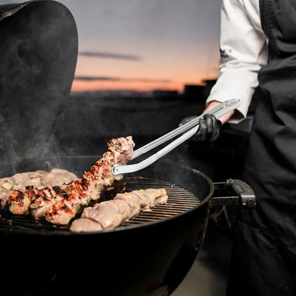 Pinzas de torneado de salchichas para barbacoa, pinzas de acero inoxidable para barbacoa, pinzas de parrilla de mango largo, Clip de giro de Metal para perritos calientes, multiusos Co