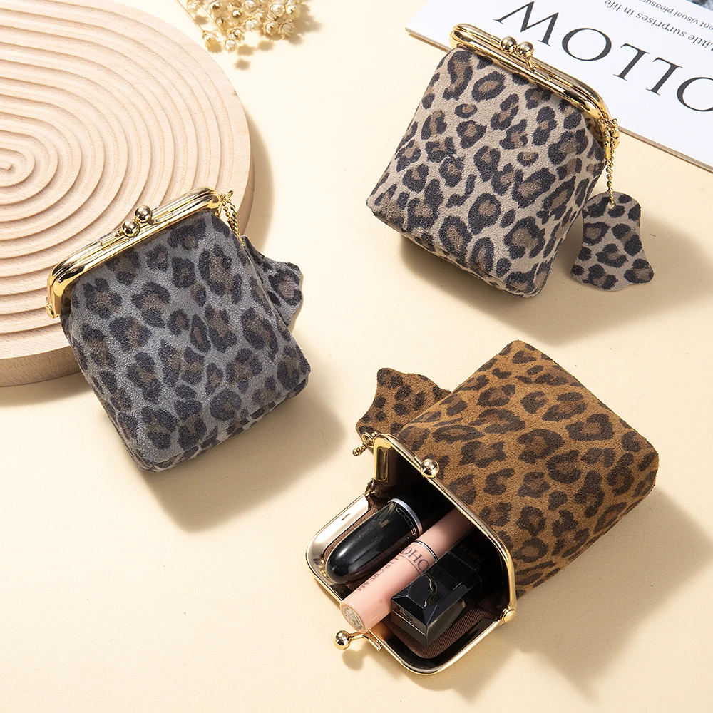 

Personalized Leopard Print Leather Mini Coin Purse Kiss Lock Change Pouch Vintage Style Small Storage Bag for Women Lipstick Bag