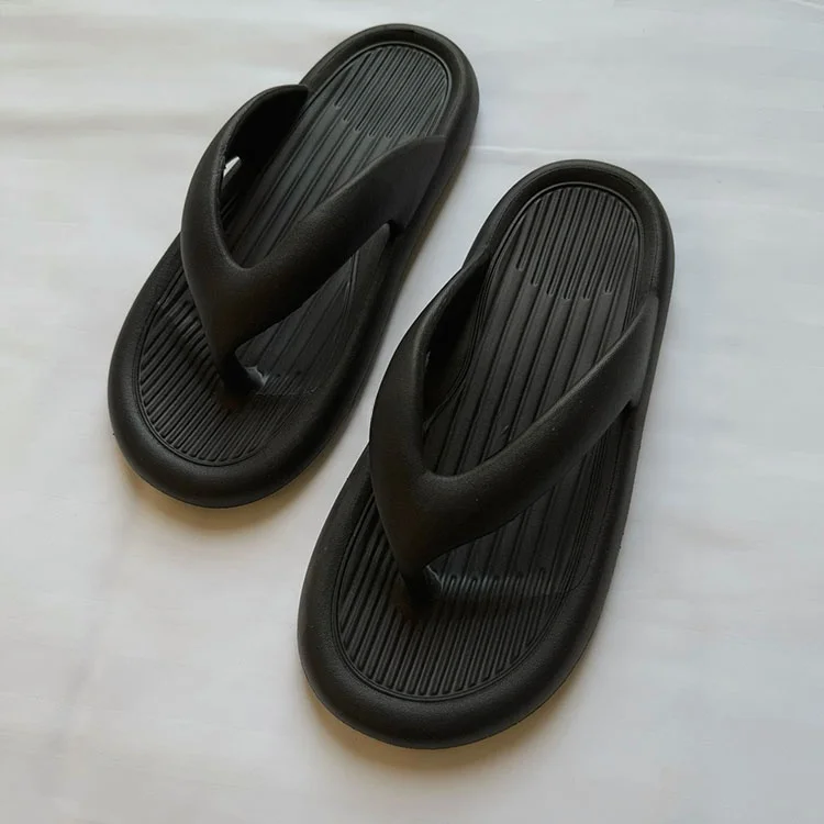 

Clohand Summer Bla Anti-Slip Thong Slippers Couple Beachwear Men Women Trendy Flat Heel Breathable EVA Material Slippers
