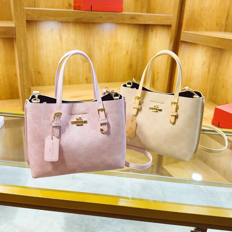 

Fashionable Women Tote Bag High End Leather Crossbody Bag Elegant Vintage Inspired Design