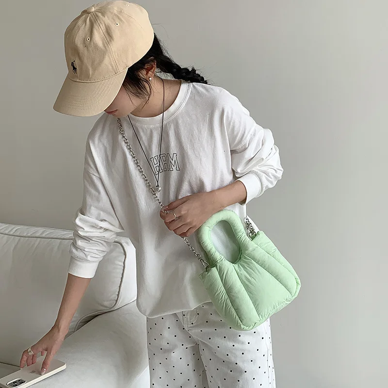 Cute Candy Color Padded Small Tote Bag Designer Puffer Women Handbags Casual Nylon Down Cotton Chains Shoulder Crossbody Bag 2024