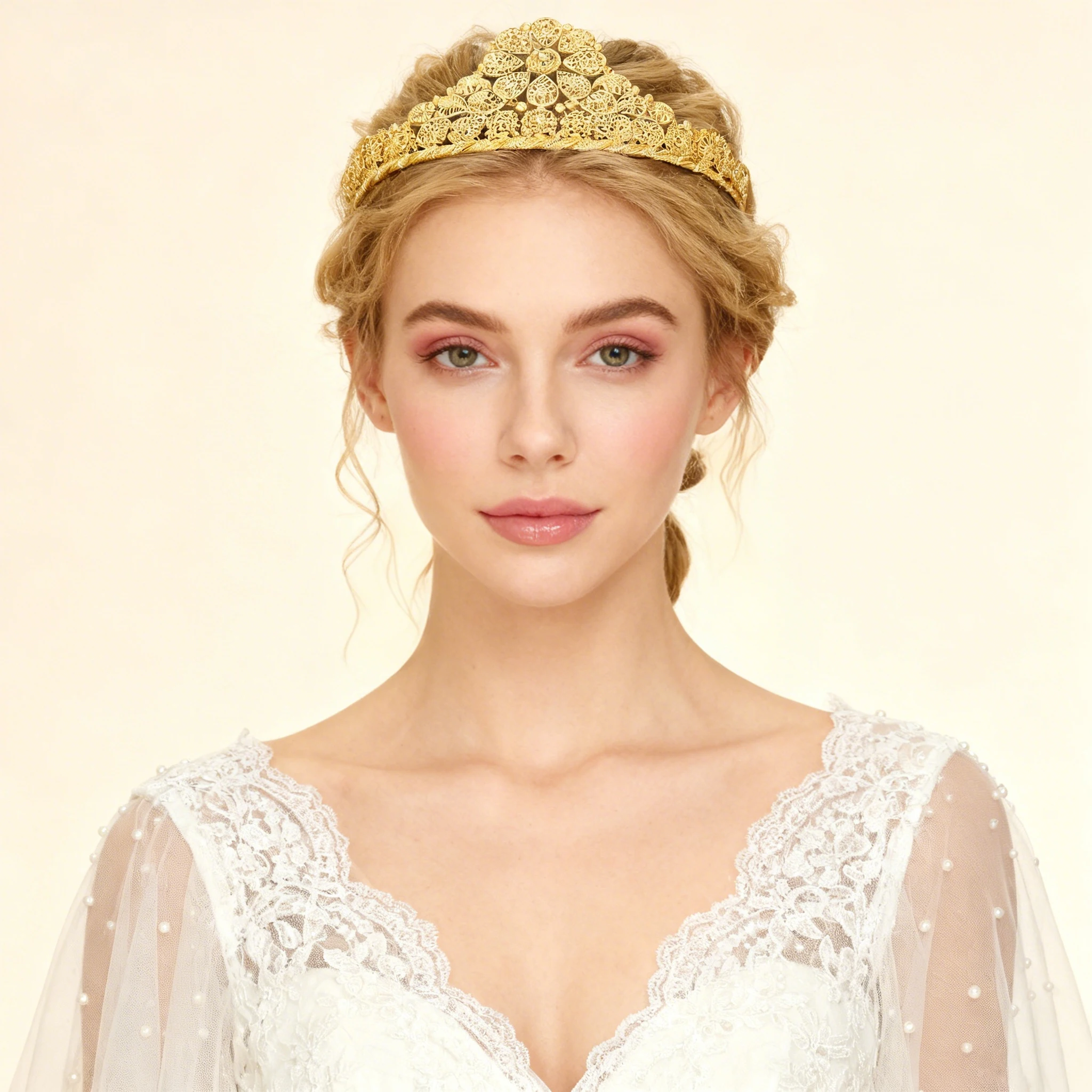 

Middle Eastern light and luxurious design golden pattern hollow headband high-looking bride wedding banquet headdress crown