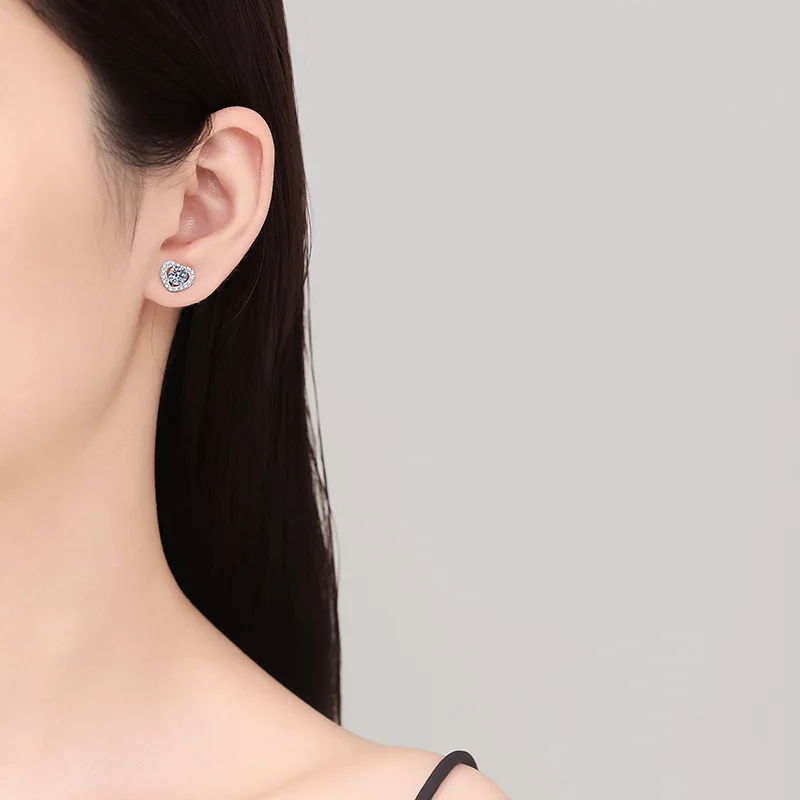 Platinum PT950 18K Gold Earrings for Women, Light Luxury, Heart-shaped, Moissanite Earrings in D Color, 1 Carat Moissanite