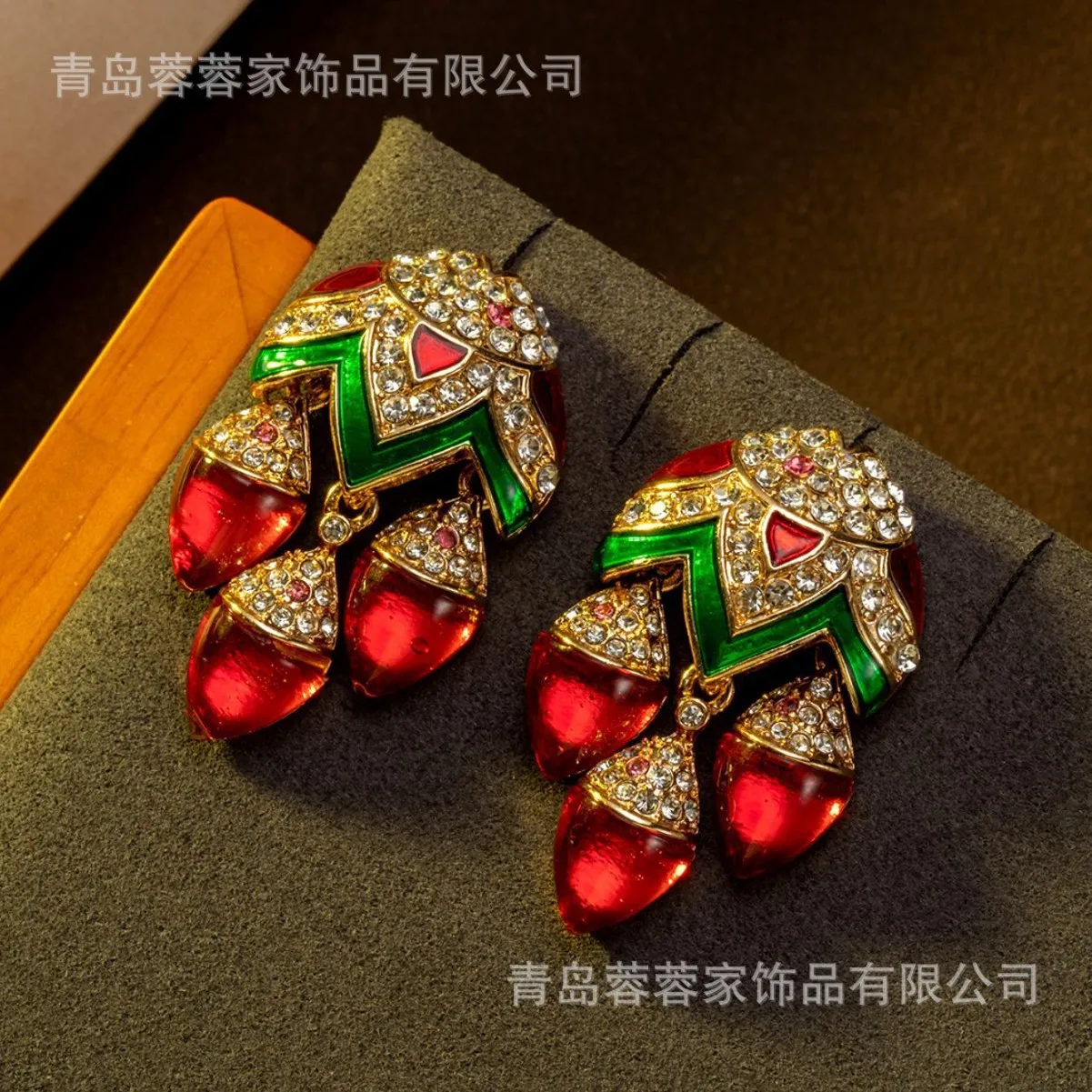 Palace ear stud retro red fish colored rhinestone glazed zircon earrings medieval vintage