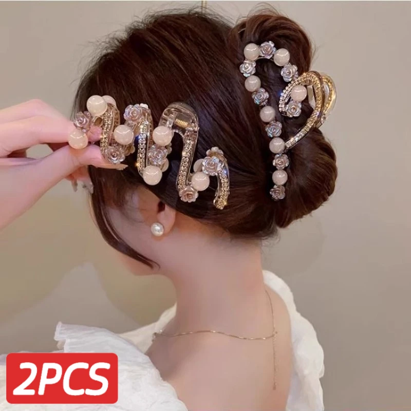 Camellia Elegant All-match Bead Love Grab Clip 2024 New High-end Women's Head Hair Shark Clip Hairpin