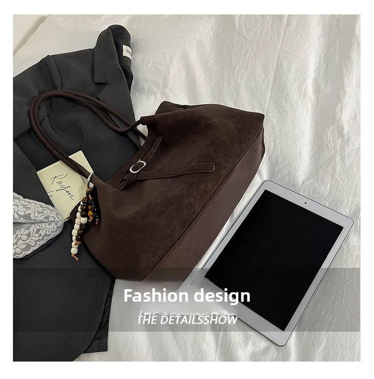 Vintage Brown Leather Tote Bag with Beaded Bag Charm Buckle Detail Large Capacity Shoulder Purse for Work Commuter Daily Use