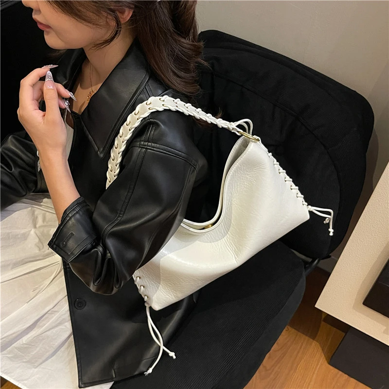 

Elegant Women Leather Luxury Classic Fashion Designer Tote Shoulder Bag Crossbody Handbag For Stylish Daily Living