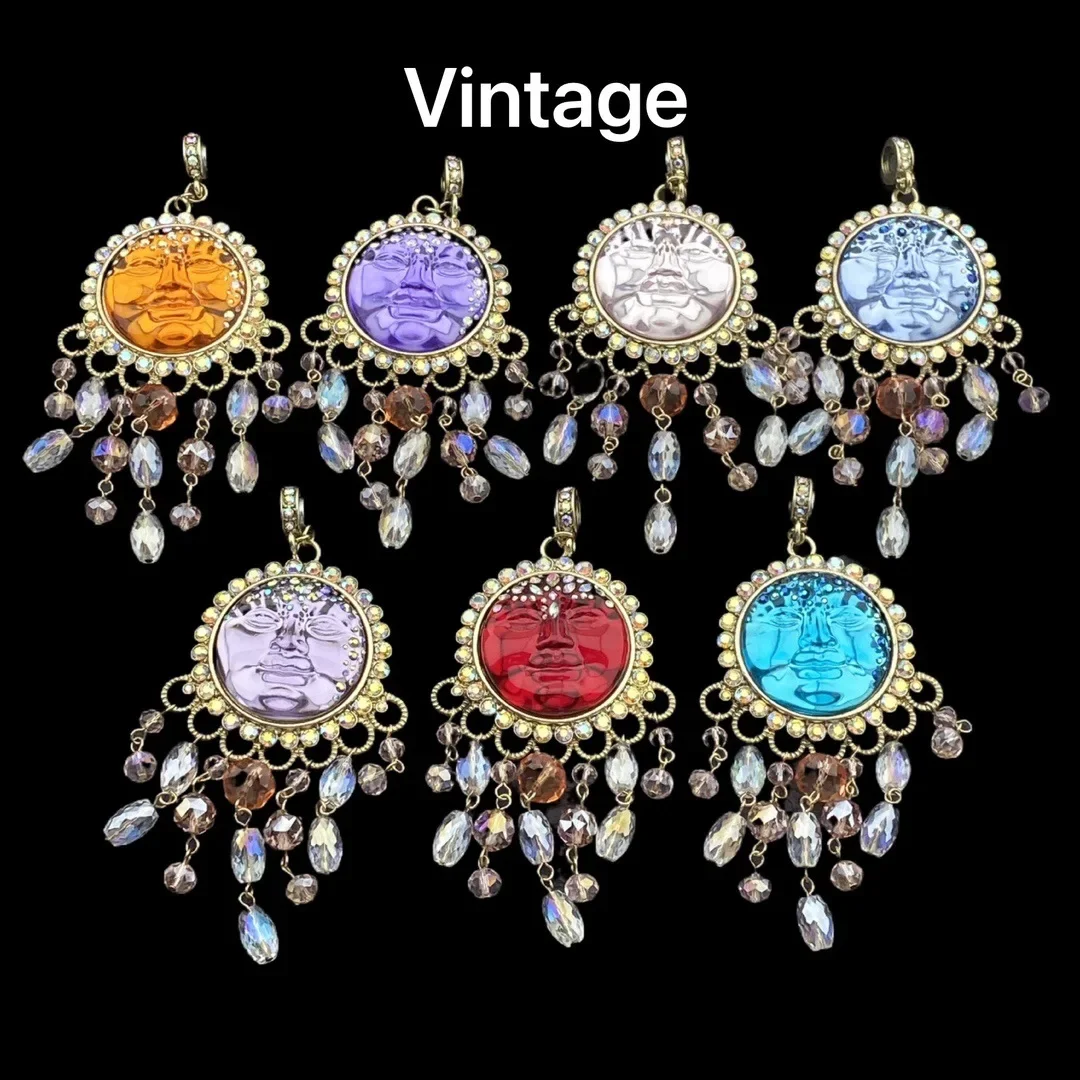 KF European and American Fashion Trend Vintage Multi-color Moonstone Inlaid with Rhinestones Moen Face Fringed Magnetic Pendant