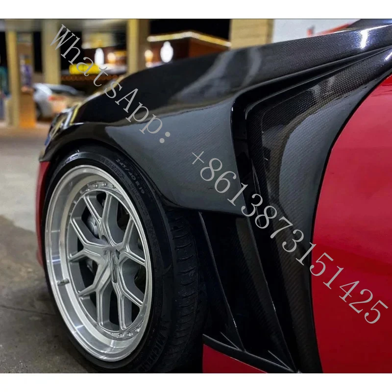 

Suitable G37 4-Door EPA-Style Carbon Fiber Front Vent