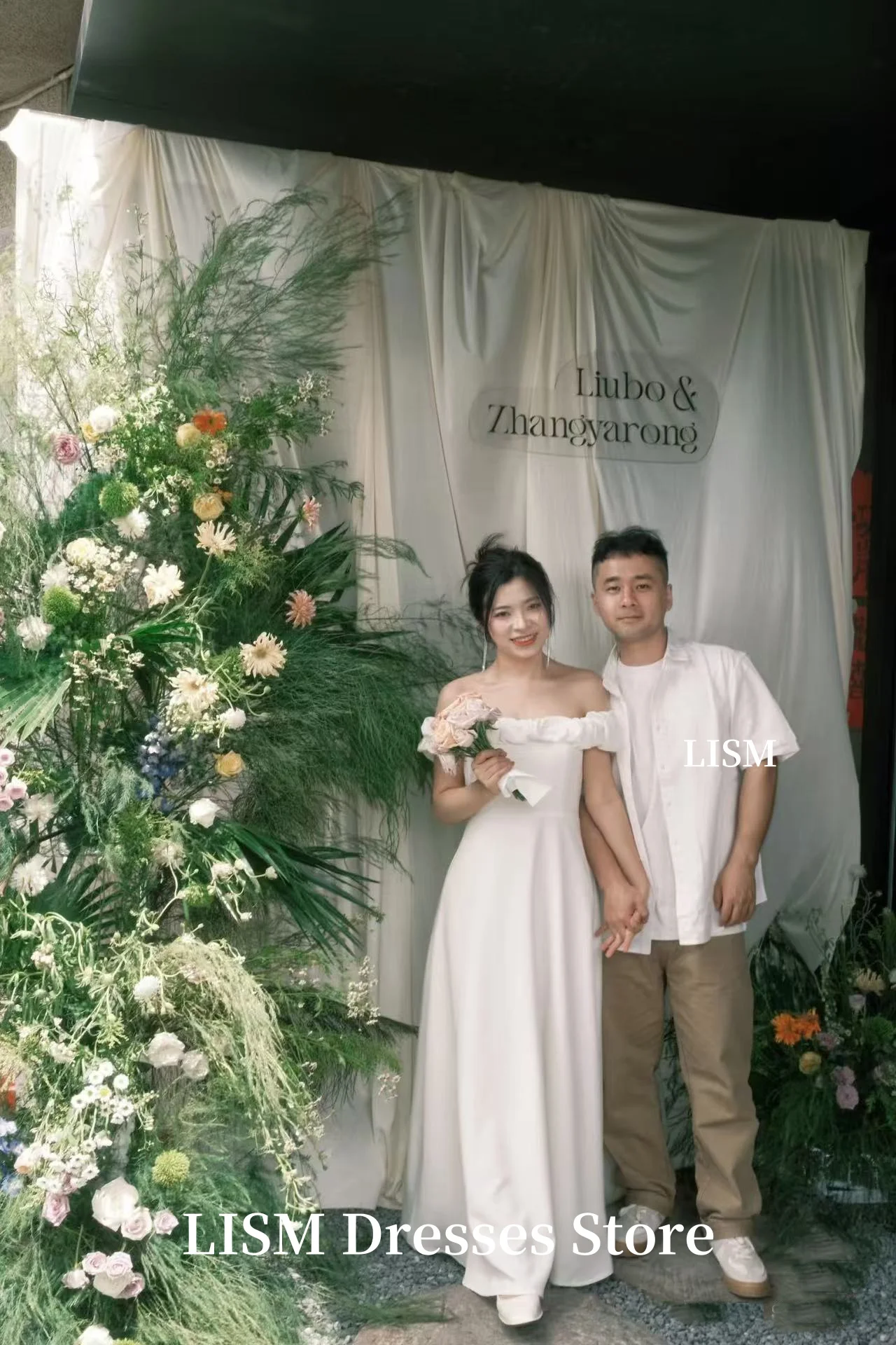 LISM قبالة الكتف بسيط ألف خط كوريا فساتين الزفاف صورة تبادل لاطلاق النار الحرير الساتان أنيقة زي العرائس  ওয়েডিংডريس مخصص مشد