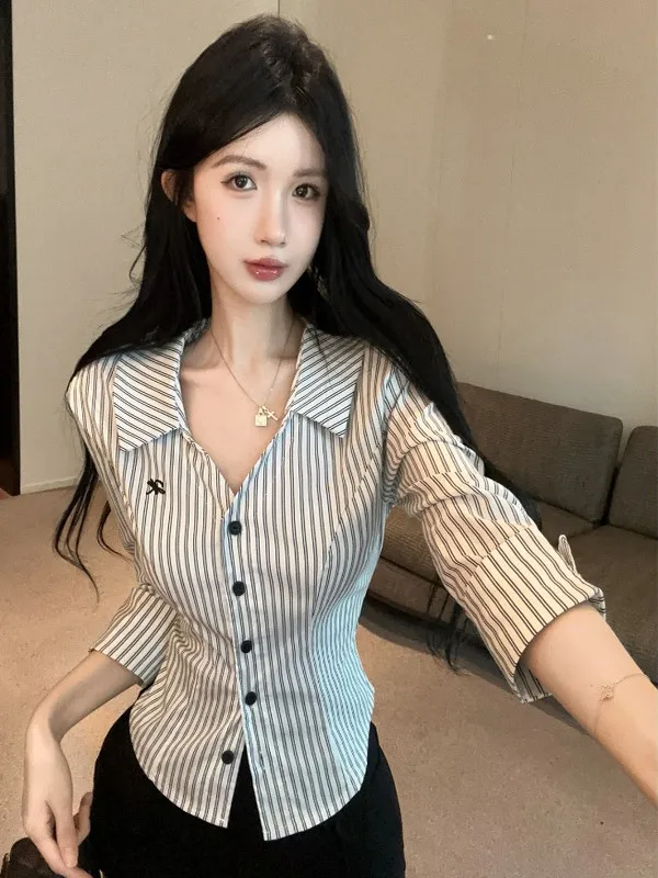 

Fashionable Striped Shirt Long Sleeve Jk Uniform Top Beautiful Autumn New Style Two Piece Set with Overalls for Women Commute...