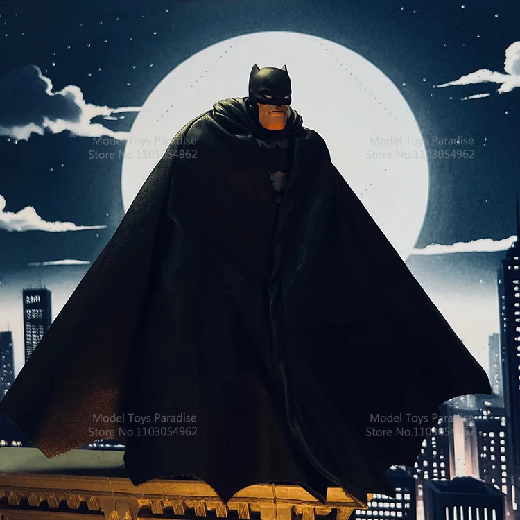 (Senza figura) Mantello da collo appeso a forma di pipistrello in scala 1/12 fatto a mano Cavaliere oscuro Mantello nero adatto al corpo della figura d'azione Mafex da 6 pollici