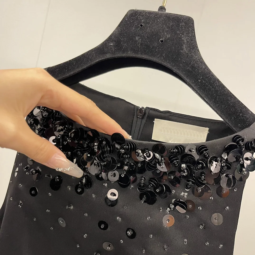 Women's Clothing    Irregular hem heavy beaded little black dress, made of high-quality plain fabric