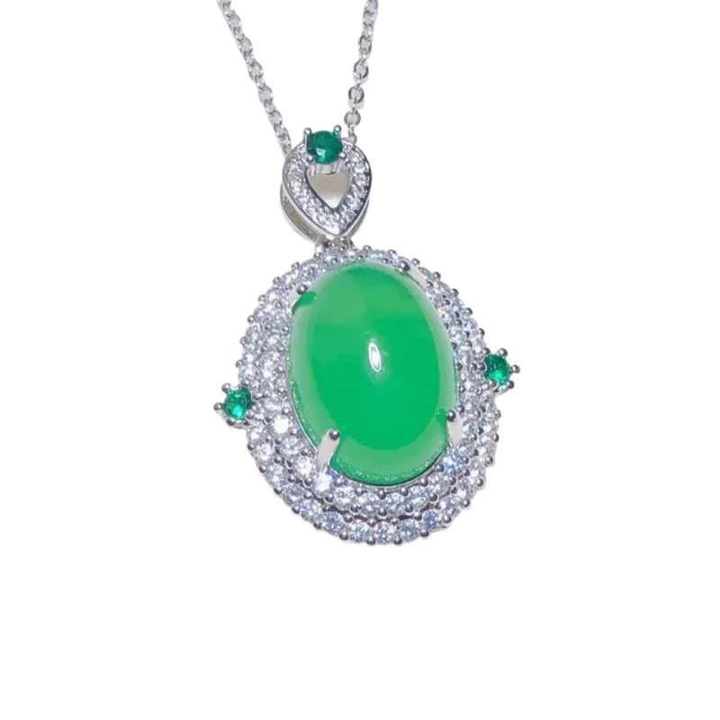 

Natural agate high ice jadeite emperor green inlaid pendant jadeite green high ice necklace