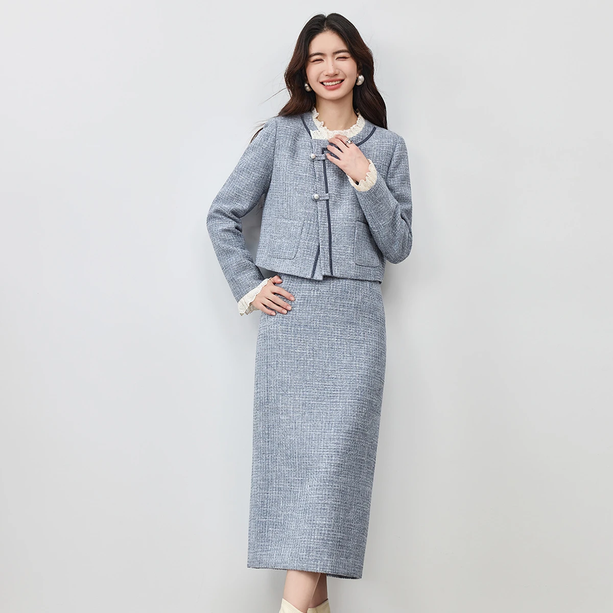 SENTUBILA 여성 스커트 세트 2025 가을 우아한 작은 향기 트위드 숏 코트 & 스플릿 스트레이트 스커트 매칭 아웃핏 154ZJ3833