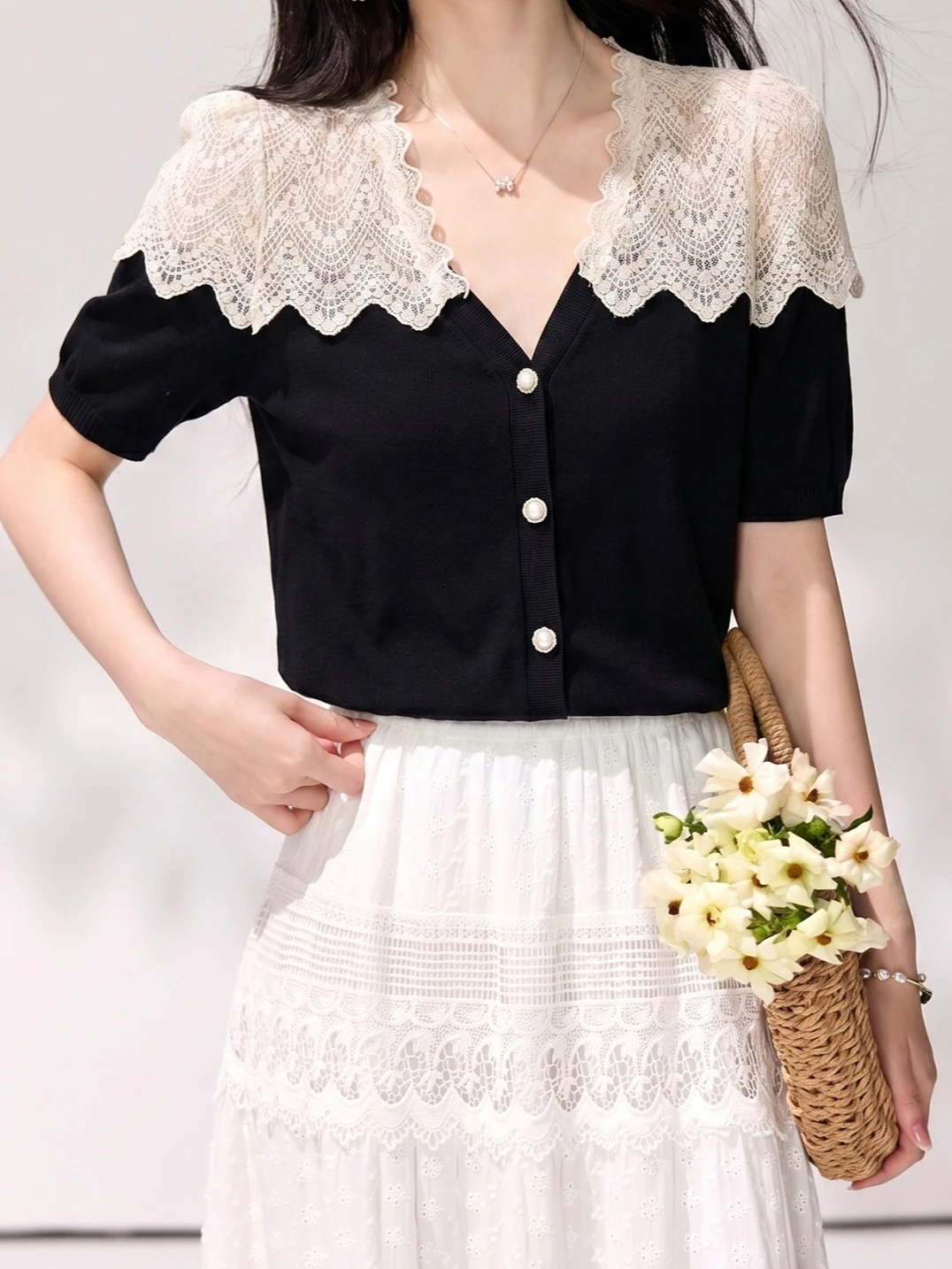 

French Style Color-block Lace Spliced V-neck Short Sleeve Cardigan Women's Fashion Sweet Minimalist Gentle Versatile Summer Top