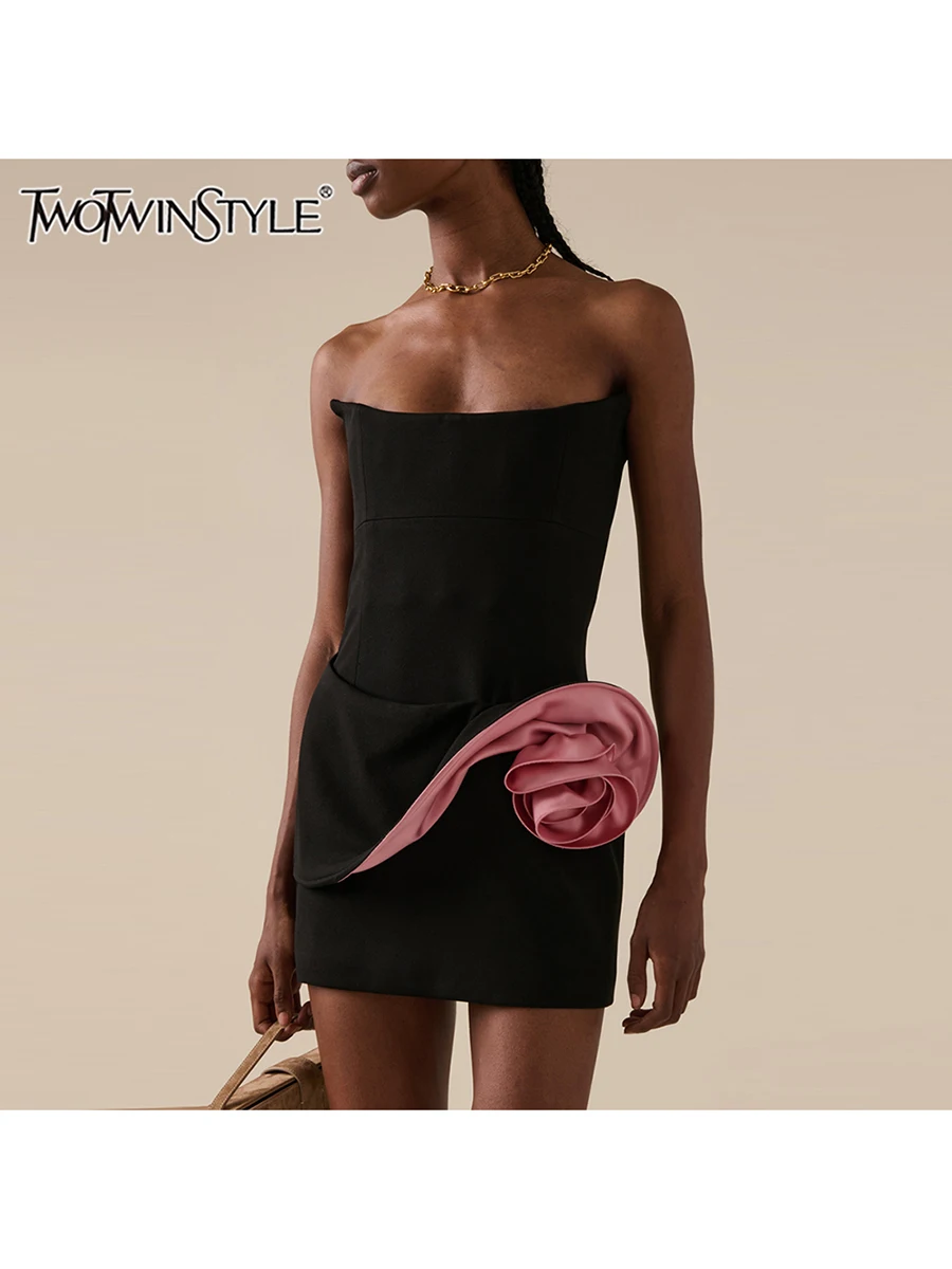 

TWOTWINSTYLE Slimming Elegant Dresses For Women Strapless Sleeveless High Waist Patchwork Appliques Temperament Dress Female New