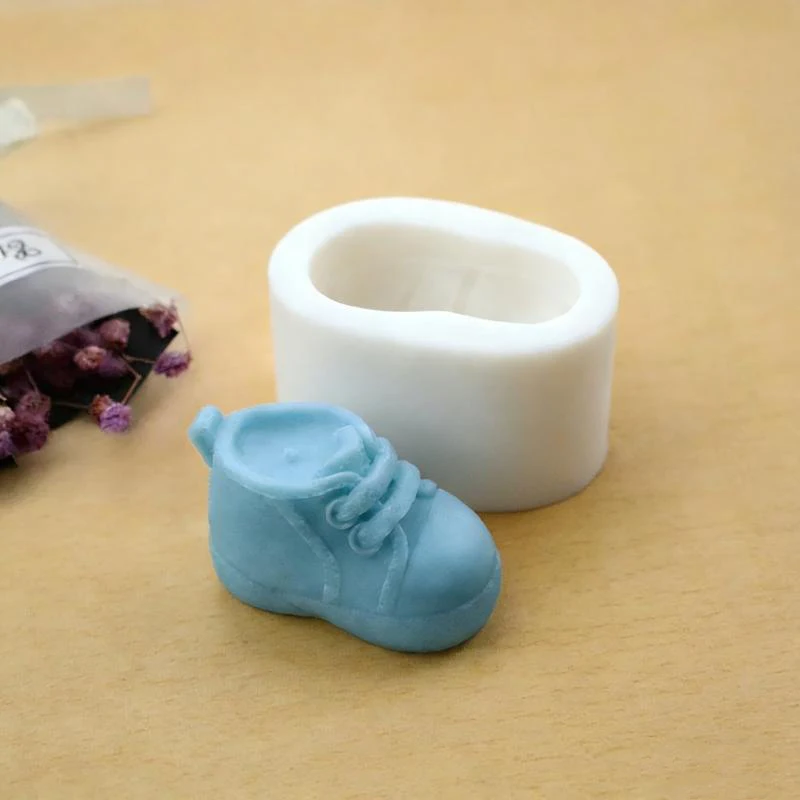 Buty dziecięce Silikonowa forma do świec Ręcznie robione buty 3D Rzemiosło Żywica Formy do odlewania gipsu DIY Czekoladowe ciasto Kostka lodu Narzędzie do pieczenia — zdjęcie 3