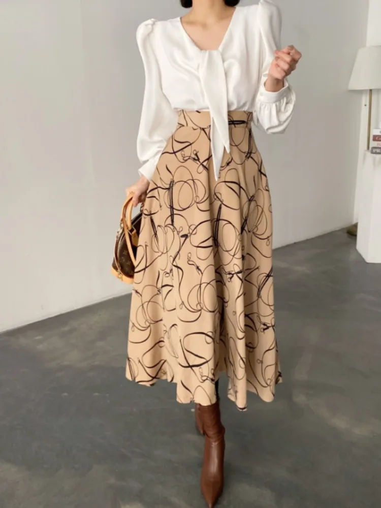 Korean Sle Elely Mature Women's Long Sve irt Scarf Collar Bubble Sve Spring Autumn Light Maturi Single Button