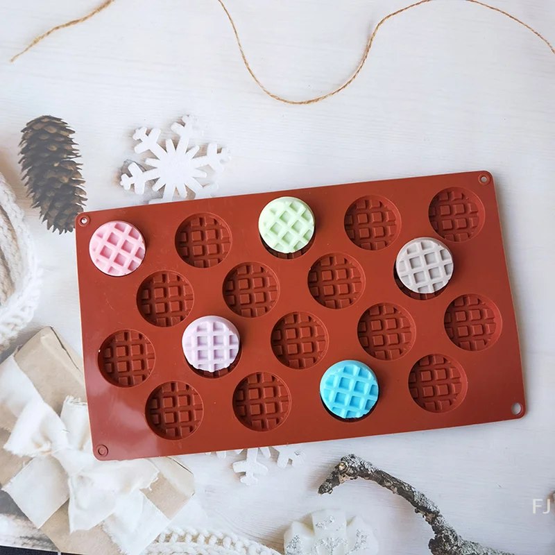 

[YU]Waffle Silicone Mold DIY Round Waffle Making Tool Practical Chocolate Mold
