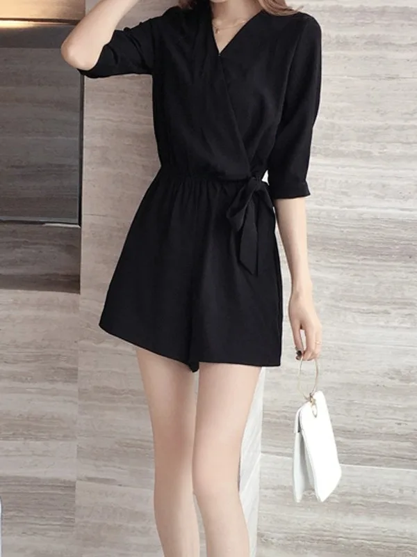 

Новинка: Женский летний комплект из шифона с V-образным вырезом, утягивающий фигуру, с высокой талией и широкими шортами. Модный вариант для повседневной носки.