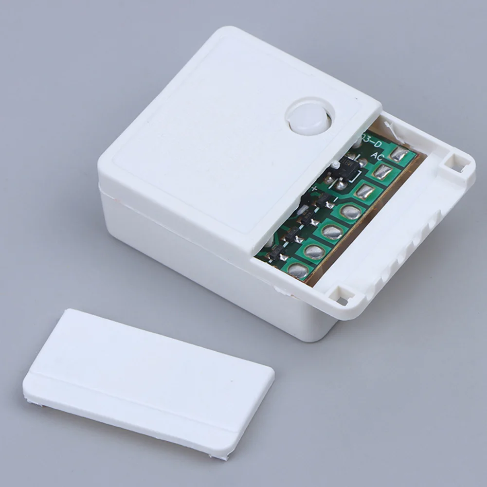 1PCS LED String Dimmer 8 Modes Twinkle LED Ribbon Strip Lights For EK-04 Dimmer 2 Way 4 Channel 8 Function Cyclic Controller Box