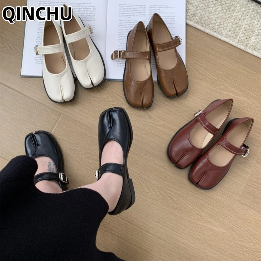 

QINCHU Women Mary Jane Shoes Retro Casual Shoes Light Mouth Thin Flats Woman Tabi Shoes Women Heels