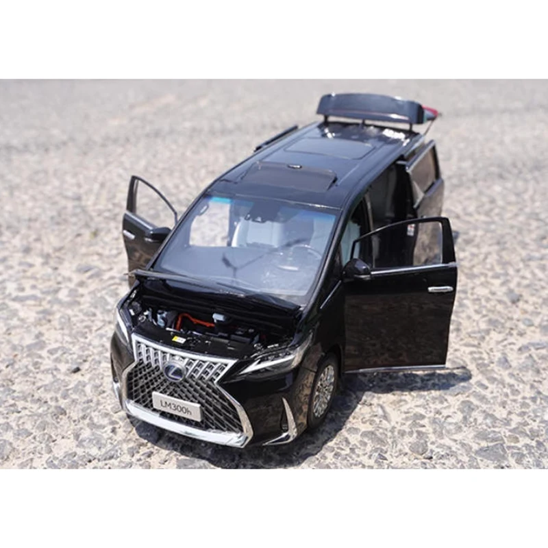 

KYOSHO 1/18 LM300h Alloy Car Model Static Collection Decorated Holiday Gifts Toys