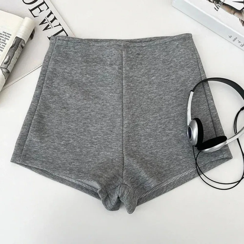 Comfort Fit Versatile Women Shorts Basic Cut Breathable Slimming Shorts Solid Color Comfortable Straight Shorts Summer Wear