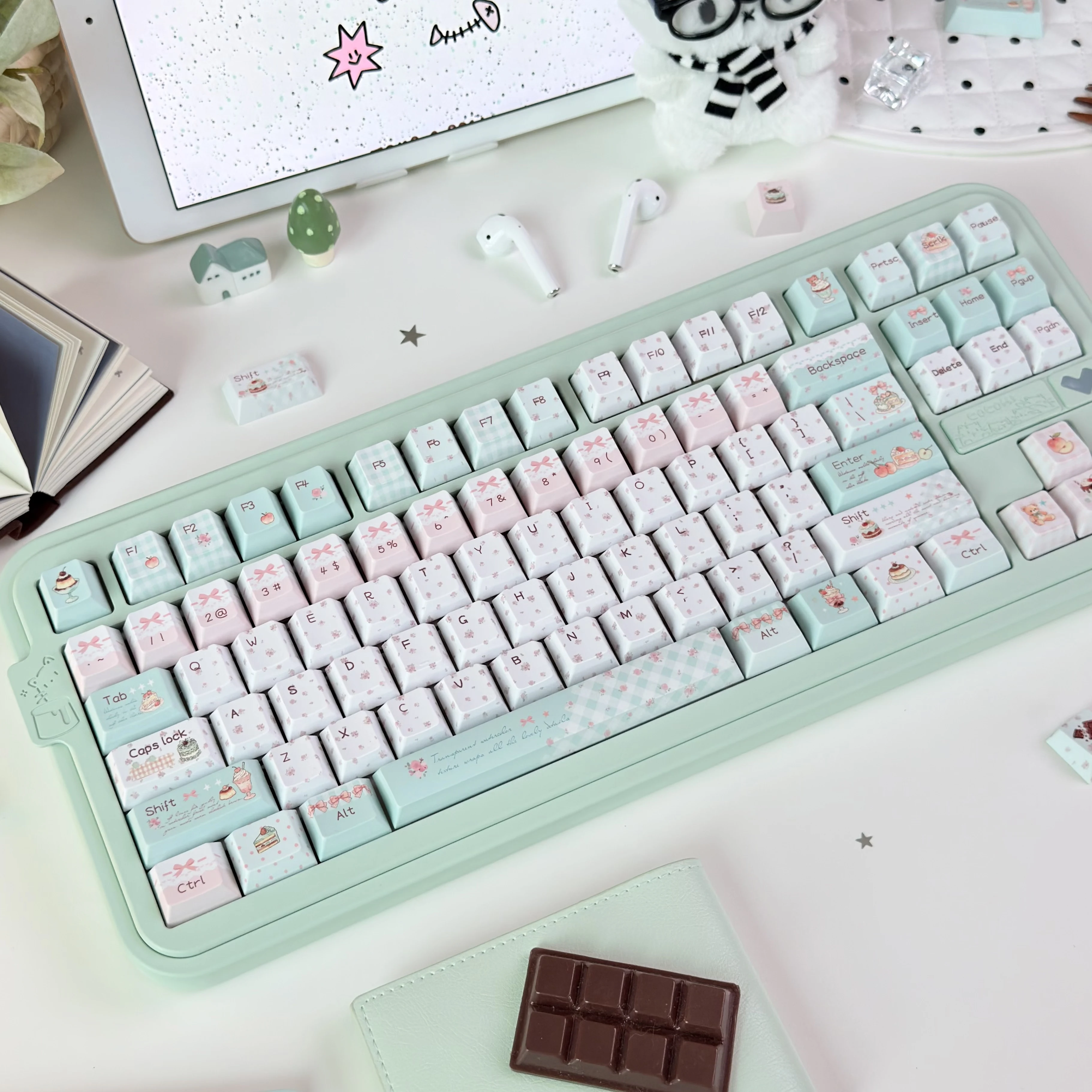 Honey Flower Bear Language Keys 130-Key Five-Sided Sublimation Cherry Profile PBT Custom Keycap Gaming Keyboard Accessories Gift