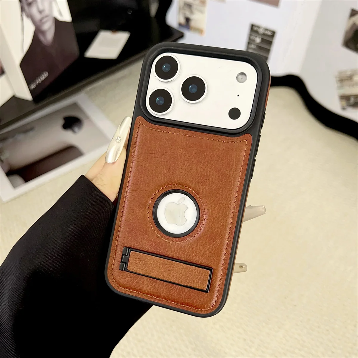 Matte Business-Luxus-Lederhalterung, Leck-Logo-Rüstung, Handyhülle für iPhone 17 Pro Max, 16, 15, 14 Plus, 13, 12, 11, stoßfeste Abdeckung