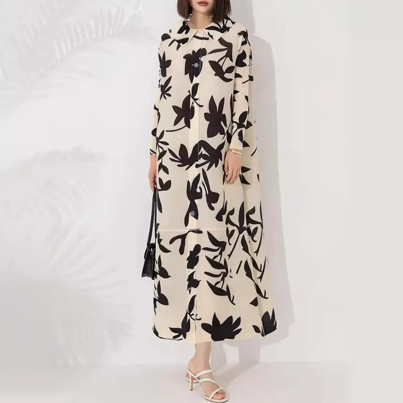 

Miyake Fold 2024 New Printed Folded Collar Long Sleeved Loose Breasted Dress Fashionable and Elegant Windbreaker Coat Long Dress