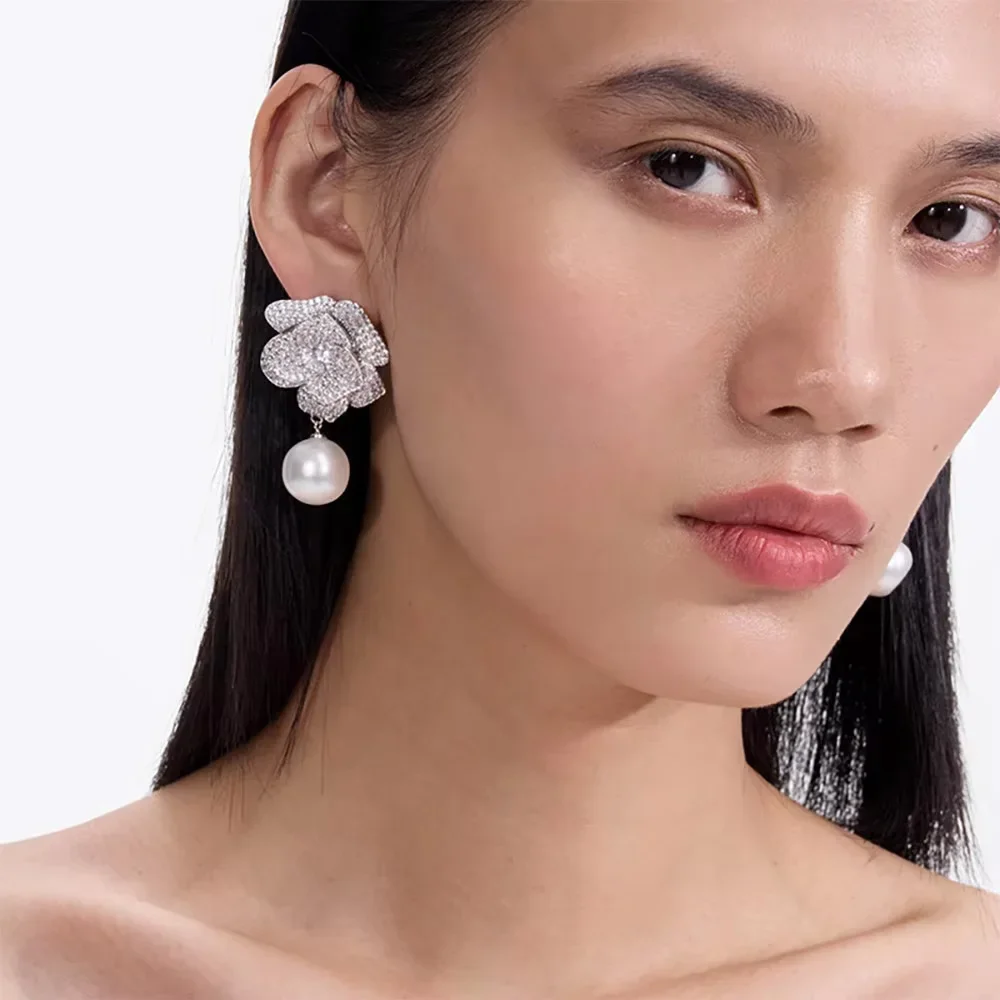 

Simple Full Rhinestone Flower Earrings Jewelry for Women 2025 Fashion Pearl Dangle Earrings Ear Jewelry Gift Party Accessories