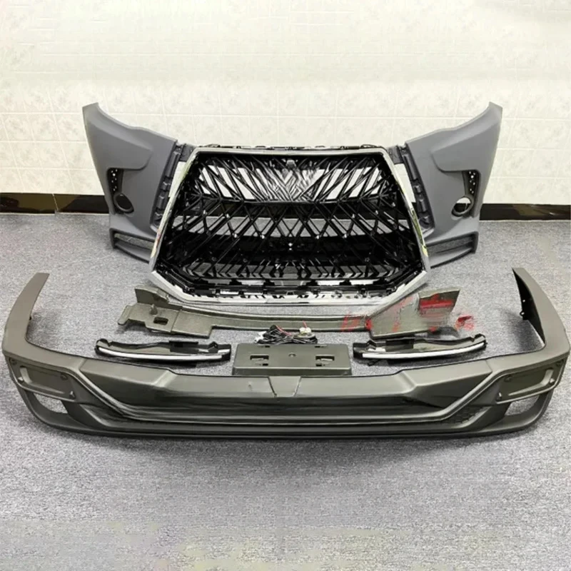 

Комплект обвесов (передний и задний бамперы) с решеткой радиатора для моделей Highlander 2015-2021 годов (внешние аксессуары)