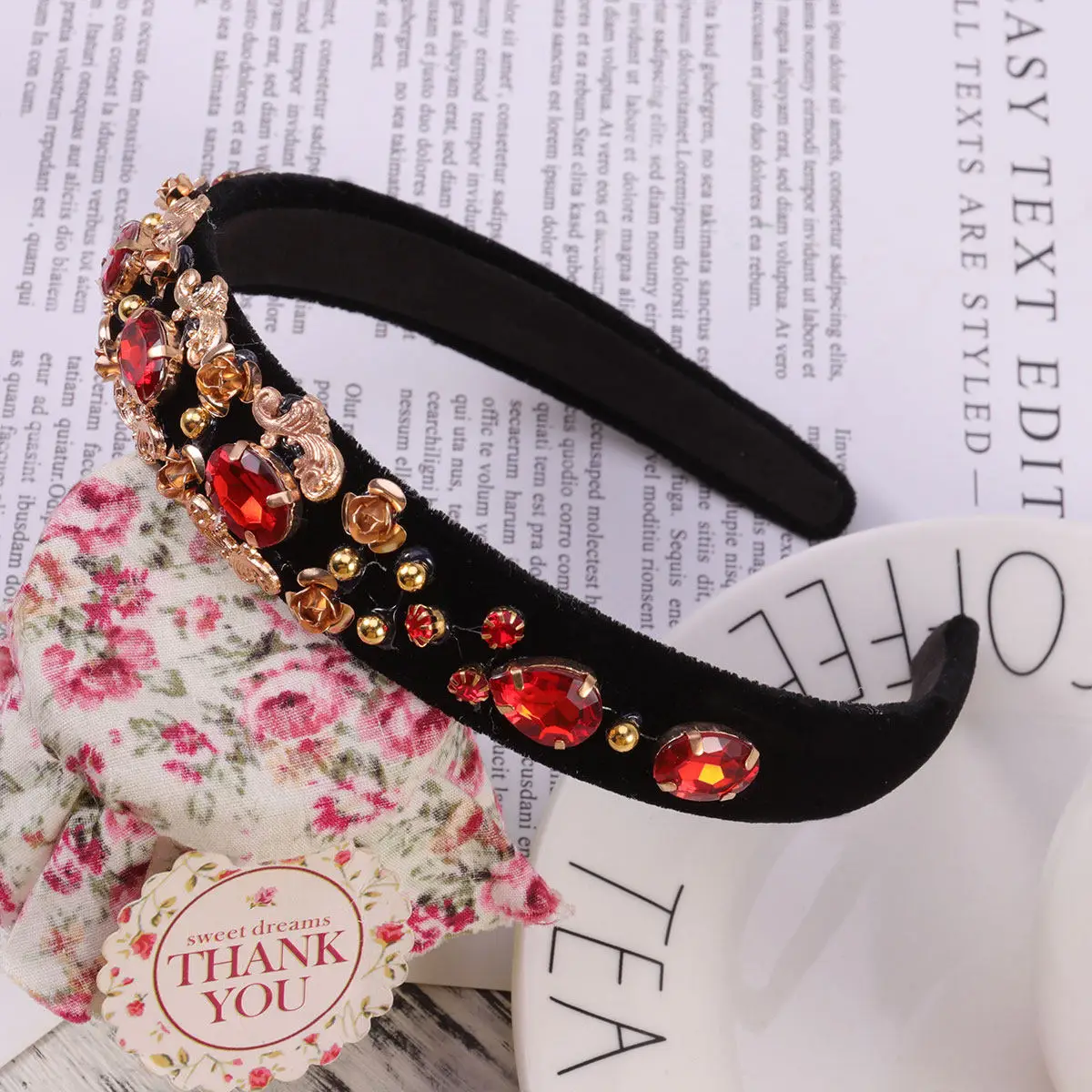 

Элегантная широкая повязка для волос с жемчугом и стразами для женщин, из сплава, сверкающий аксессуар для вечеринок, косплея, карнавала, маскарада