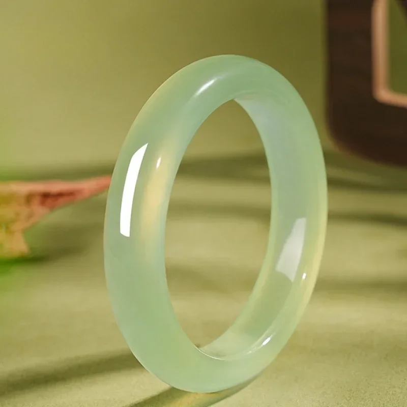 

Natural ice jade bangle bangle high quality simple Green bracelet Sapphire woman jade bracelet high clear water bracelet green