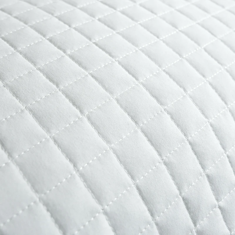 Quilted Pillow Cover Waterproof Oil Proof Saliva Resistant Dustproof Pillow Protector Soft Pillow Case Pillow Shield 1 Piece