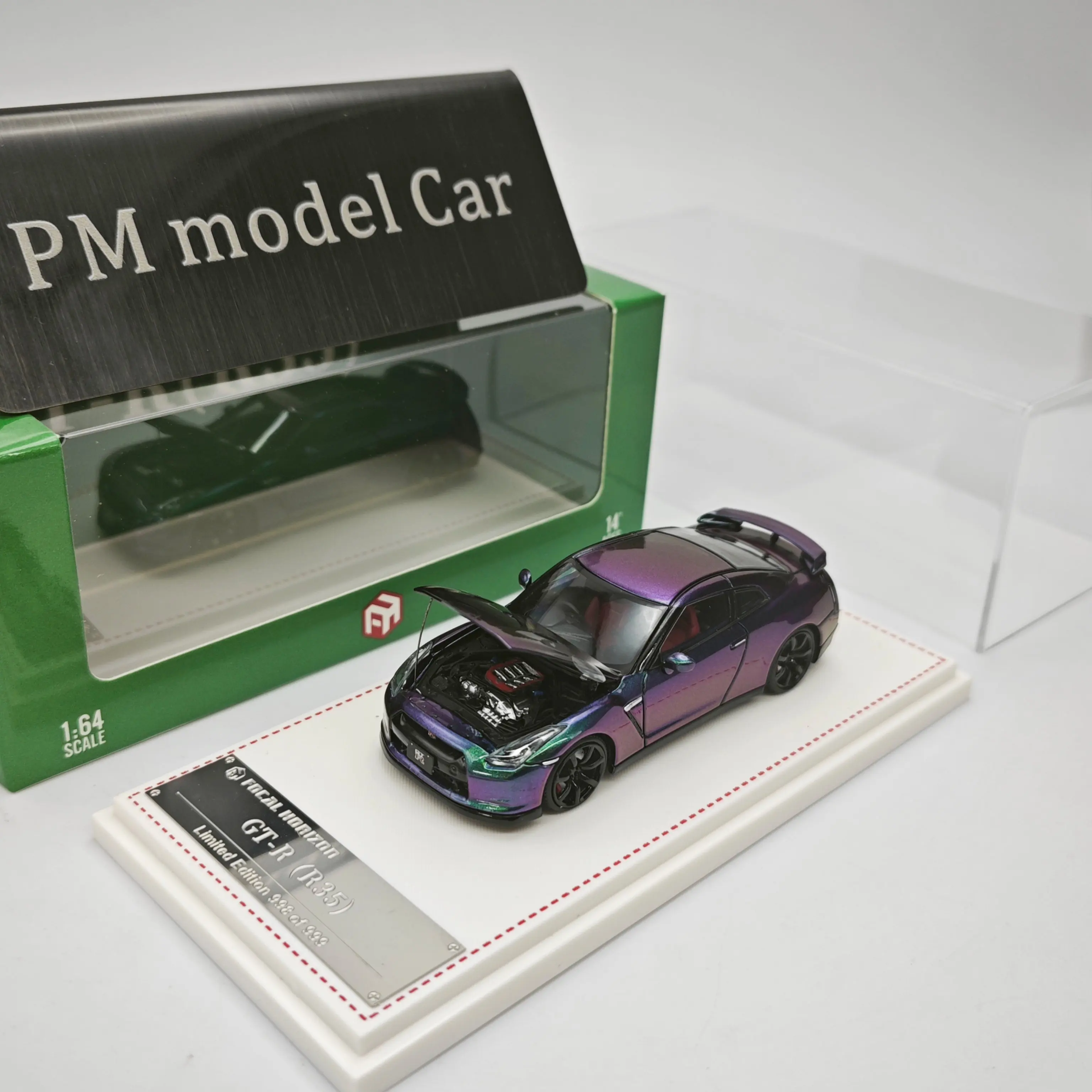FH 1:64 Nissan GTR R35 Chameleon Open Hood Alloy Diecast Model Car Collectible Gift