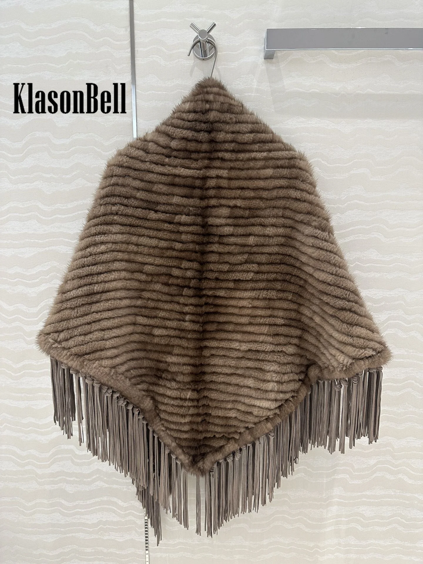 9.26 KlasonBell Temperament Luxury Mink Fur Tassel Shawl Capes For Women Letter Diamonds Pin Decoration Sheepskin Suede Coat